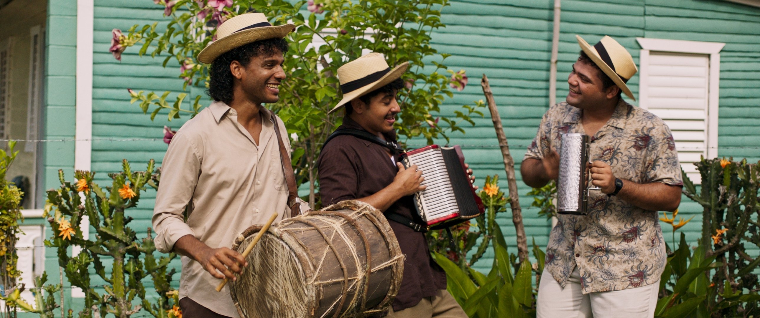 LA GÜIRA Y LA TAMBORA